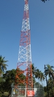 एंटीना और मेगावाट ब्रैकेट के साथ तीन टांगों वाला कोणीय 33KV दूरसंचार स्टील टॉवर