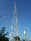 दूरसंचार के लिए चार टांगों वाला सेल्फ सपोर्टिंग कम्युनिकेशन टॉवर एंगुलर स्टील