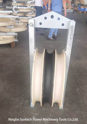 80kN OD 660mm नायलॉन शीव कंडक्टर स्ट्रिंगिंग ब्लॉक ट्रांसमिशन लाइन के लिए