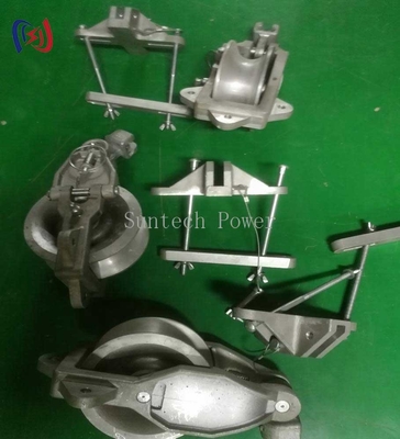 इन्सुलेटर स्ट्रिंग क्रॉसआर्म के लिए टिकाऊ कंडक्टर स्ट्रिंगिंग ब्लॉक