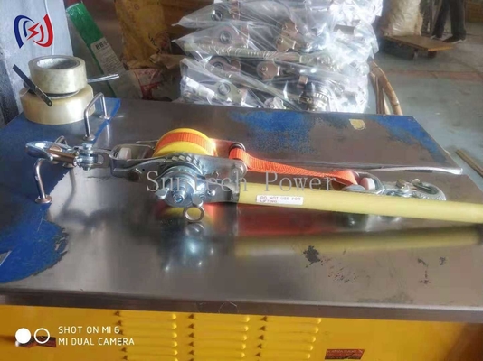 उच्च वोल्टेज अछूता कसनेवाला डाईलेक्ट्रिक सुरक्षा 15kV तक लाइव लाइन रखरखाव के लिए गैर-संवाहक नायलॉन निर्माण