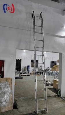एल्यूमिनियम मिश्र धातु सीढ़ी 2.5-7M 150KG क्षमता औद्योगिक