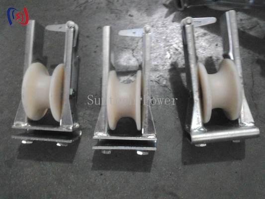 ओवरहेड पावर लाइन अनुप्रयोगों के लिए नायलॉन शीव और अनुकूलित शीव आयाम के साथ हाई टेंशन कंडक्टर स्ट्रिंगिंग ब्लॉक