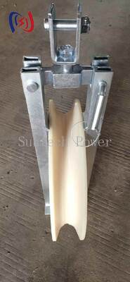 सुरक्षित 660x110 मिमी शीव आकार और 20-50KN रेटेड लोड फाइबर ऑप्टिक ग्राउंड वायर की स्थापना के लिए गैर धातु लाइनर के साथ पेशेवर ओपीजीडब्ल्यू केबल स्ट्रिंगिंग ब्लॉक