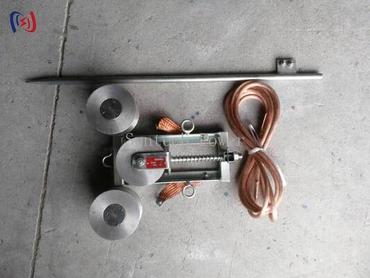 पेशेवर 100 ए मैक्स करंट ग्राउंडिंग ब्लॉक 50 मिमी नीचे व्यास और सुरक्षित विद्युत ग्राउंडिंग के लिए कास्टिंग स्टील सामग्री के साथ