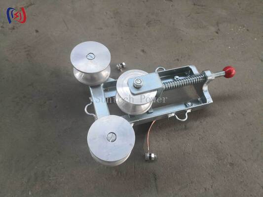 पेशेवर 100 ए मैक्स करंट ग्राउंडिंग ब्लॉक 50 मिमी नीचे व्यास और सुरक्षित विद्युत ग्राउंडिंग के लिए कास्टिंग स्टील सामग्री के साथ