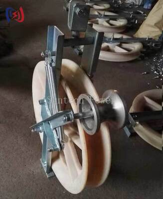 पेशेवर ग्राउंडिंग रोलर स्ट्रिंगिंग ब्लॉक गैर-चालक डिजाइन के साथ OPGW और 508 मिमी शीव व्यास के क्षति-मुक्त स्थापना के लिए