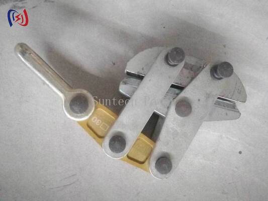 11-30 मिमी ट्रांसमिशन लाइन स्ट्रिंगिंग के लिए एंटी ट्विस्ट स्टील रस्सी ग्रिपर आओ साथ क्लैंप 50-200KN