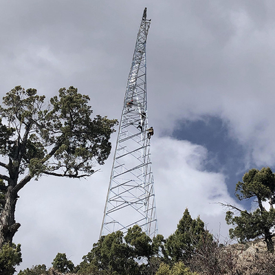 हॉट डिप जस्ती एंगल आयरन 10 - 500kV ओवरहेड ट्रांसमिशन लाइन टॉवर