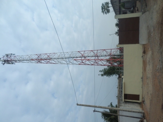 110KV एंटीना दूरसंचार टॉवर जस्ती कोणीय स्टील रडार संरचना