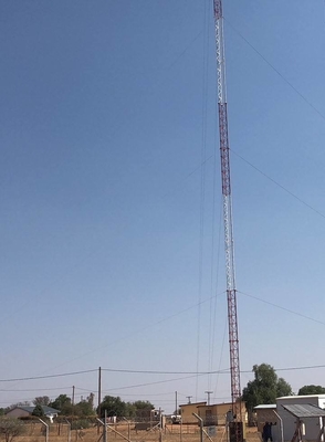जस्ती 72m 92m . के साथ गाईड मस्त जाली दूरसंचार स्टील टॉवर